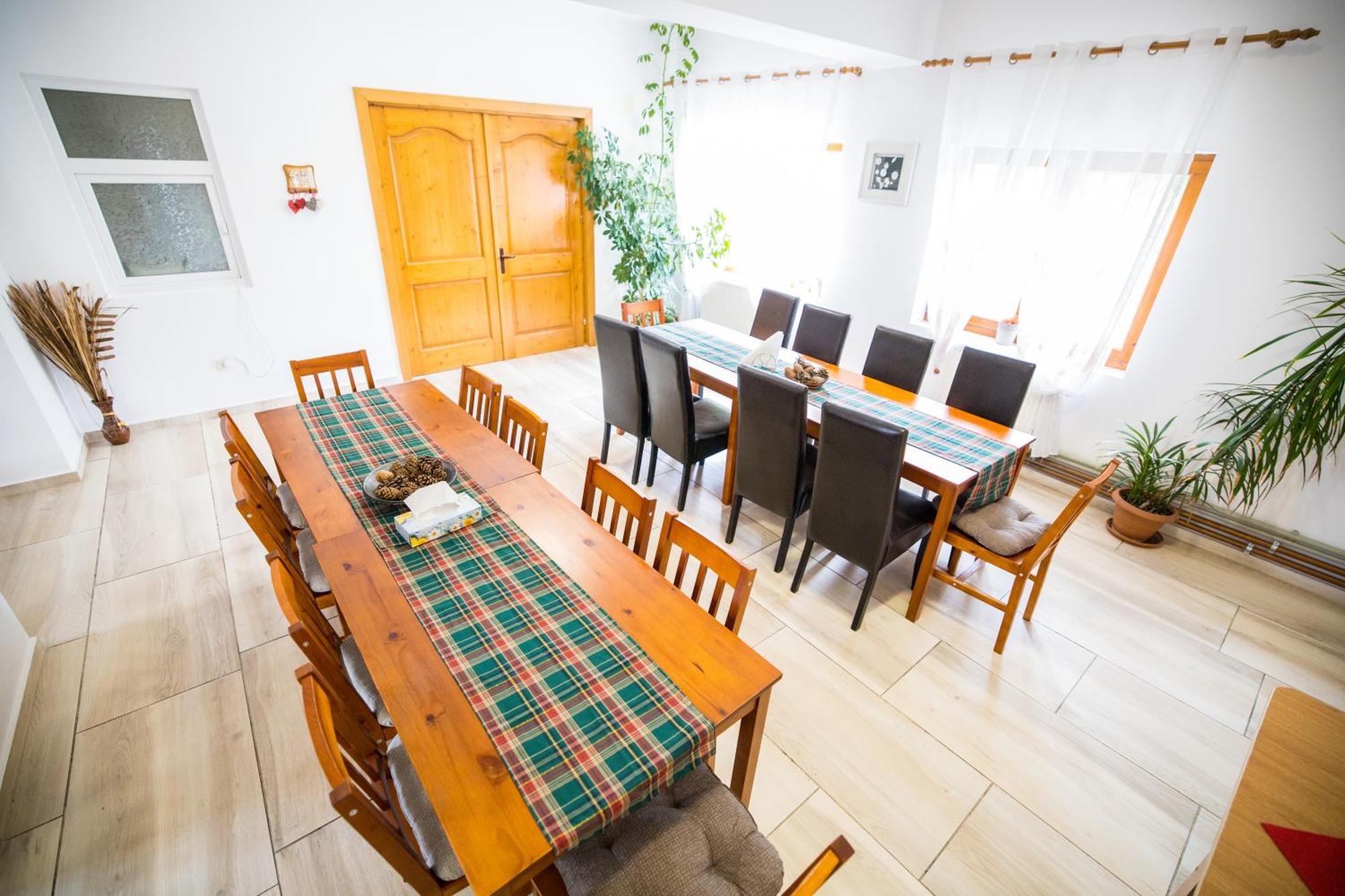 Pensiunea Codruta Cărpinişu Esterno foto